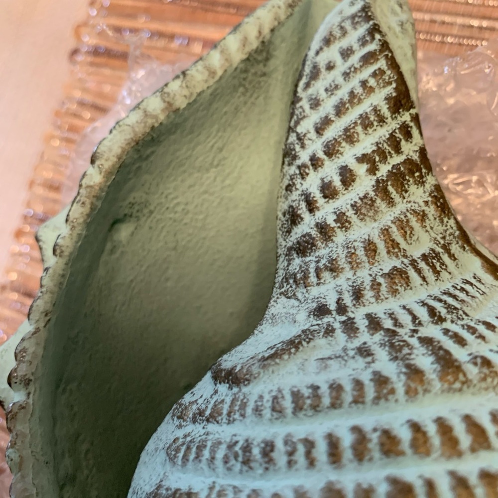 Preloved vintage conch shell ceramic fade - Picture 4 of 11